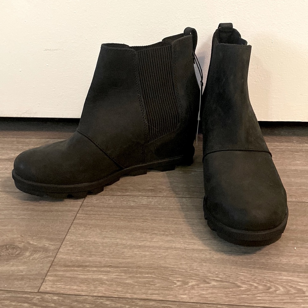 New Sorel Chelsea Wedge Boot Waterproof Size 9 Black